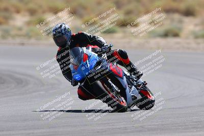 media/Sep-25-2023-Moto Forza (Mon) [[81ffa65e0a]]/B-C Group/Session 3 (Turn 16)/